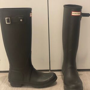 Hunter Classic Black Rain Boots